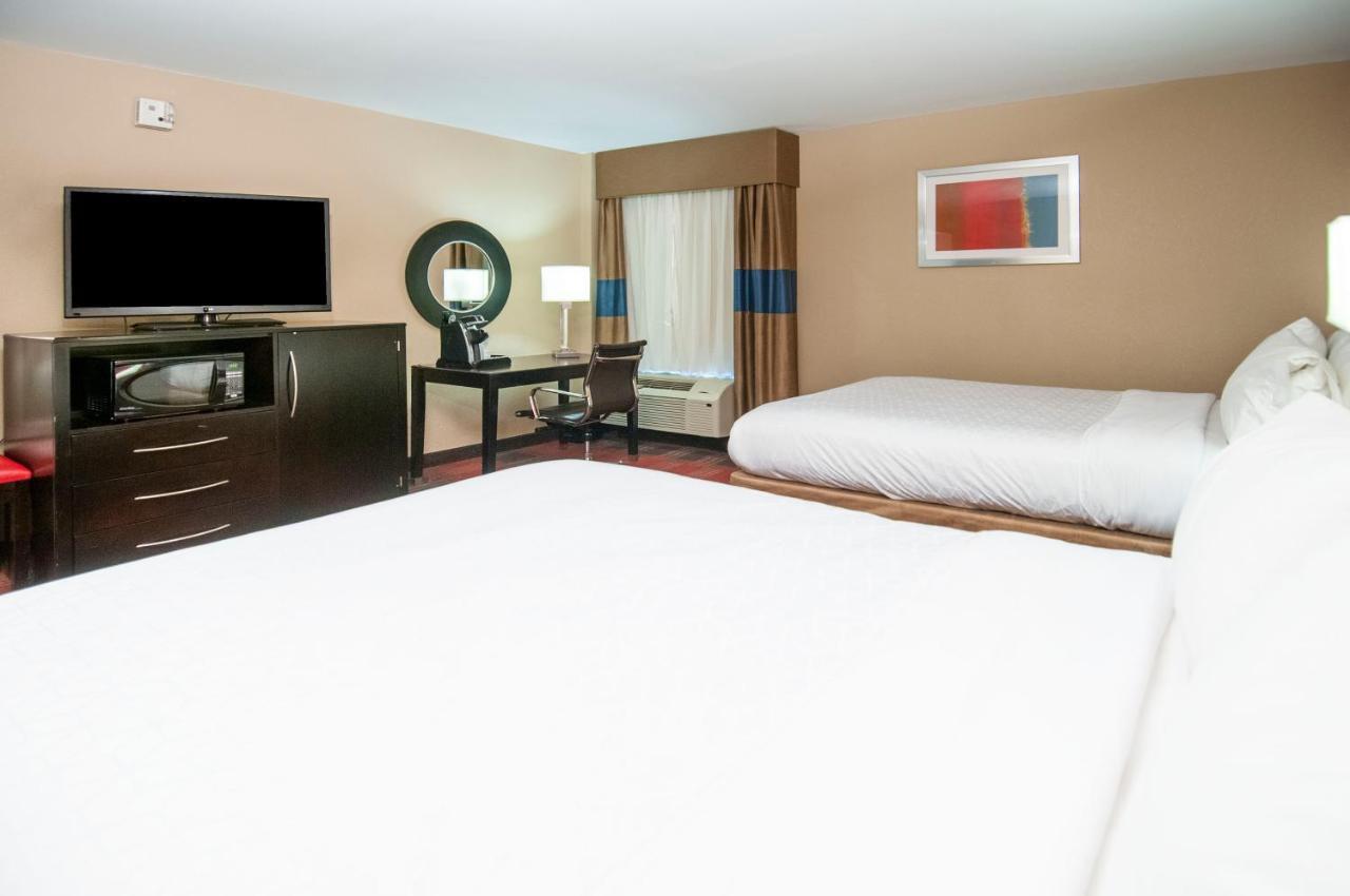 Holiday Inn Express & Suites Jackson Downtown - Coliseum By Ihg Екстер'єр фото