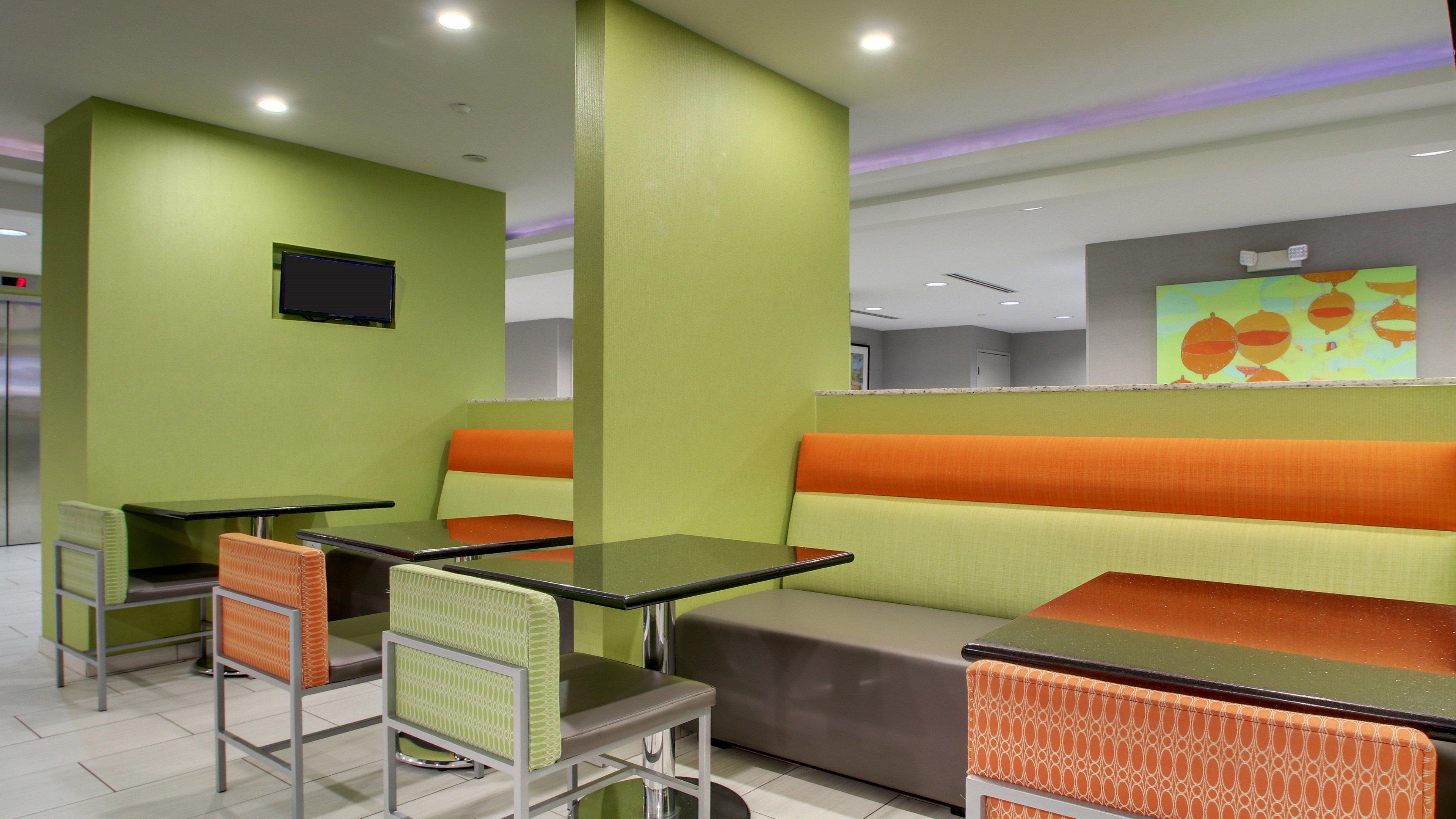 Holiday Inn Express & Suites Jackson Downtown - Coliseum By Ihg Екстер'єр фото